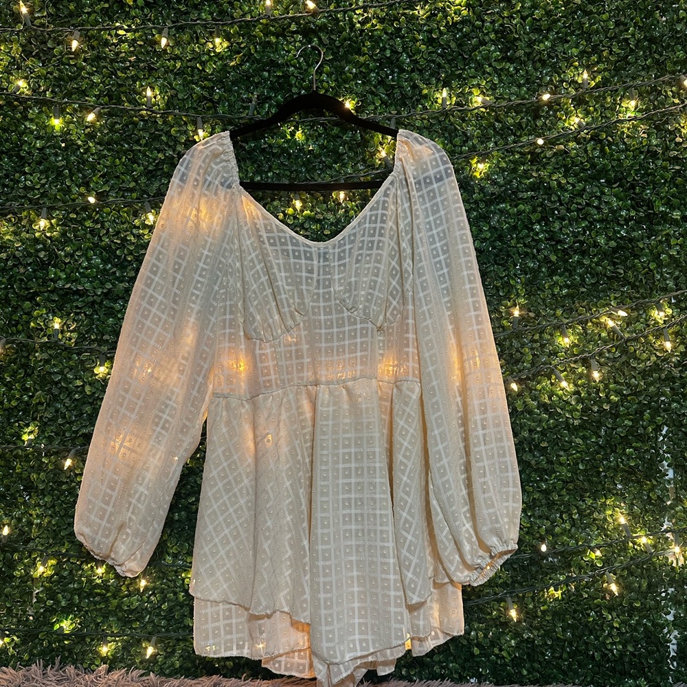 SHEIN Cream Asymmetrical Tiered Long Sleeve Blouse
